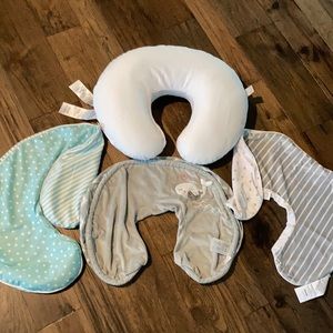 Original hoppy pillow w/ four covers, gently used